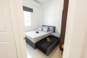 3BR Guesthouse near Panglao - Fenced Villa - Near Pool - Bohol Tours - Fast WiFi