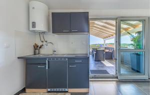 Awesome Apartment In Banjole