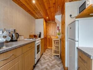 Carraig Dhubh North - Uk47125