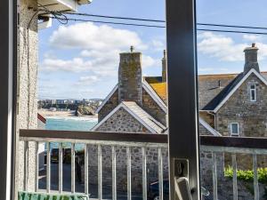 Apartment 15 Harvest Moon