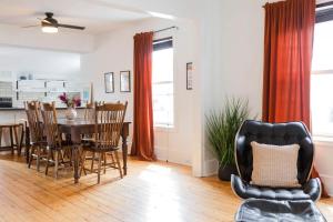 Charming Cottage with Firepit & Walk-to-Beach Access near Main Street in Wellington, Ontario