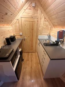 Clogau Tree House Hot tub &sauna