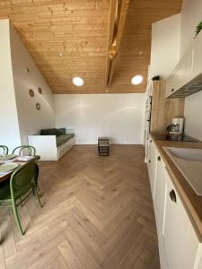 LEscale - Charming Seaside house by Harbor