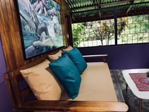 Peaceful Jungle Home, River Access, Arenal Views