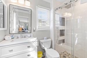 New Listing! Pelican Bay 14 -Luxury Home at Beach!