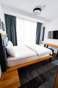 HOW Boutique and Hotel