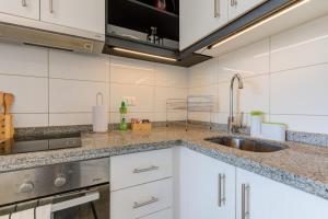 Home Office tour por Stgo y Metro Santa Lucia