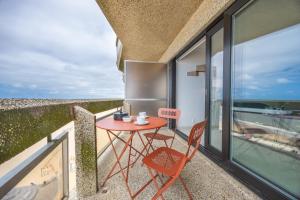 Aldis Beachfront 215