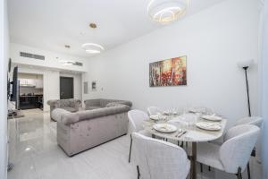 Family-Friendly 4BR with Amenities Business Bay