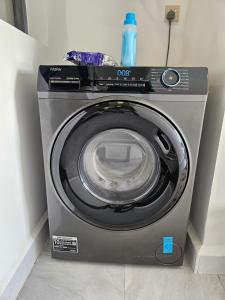 Kileleshwa Two Bedroom Dining Suite with Skyroof Gym & Balcony