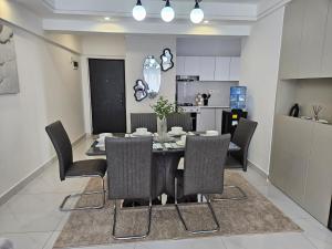 Kileleshwa Two Bedroom Dining Suite with Skyroof Gym & Balcony