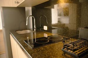 Charming Oceanfront Apartment with Balcony and Panoramic view, Cartagena Colombia