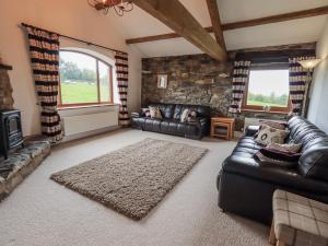 Horse and Farrier Barn