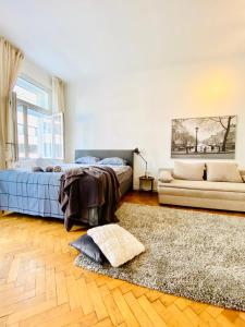 Lovely 2BR Apt, 7- Min to Westbahnhof