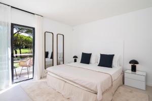 Villa Cyan by SAPvillas