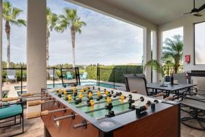 Luxury 5BR Villa w Pool & Cinema 4mi to Disney