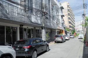 Ratchadamnoen Residence