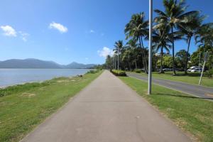 City Unit 4 Walk to Esplanade