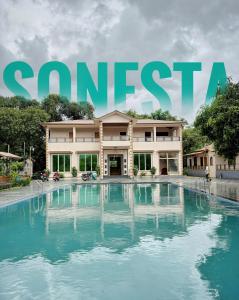 Sonesta Resort & Banquets