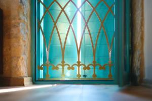 Charming 2BR Cottage by the Sea