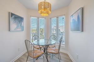 Port O Call E302 - Top Floor Ocean View Condo!