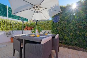 Sunny Caparica House