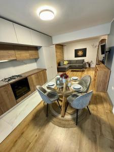 Feel Home in Brasov by Ali