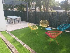 Villa LÉden des Aspres T4 climatisée avec Jardin, Terrasse, Billard & Wifi