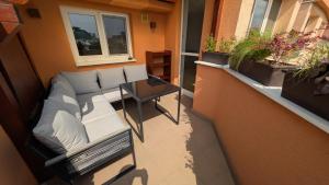 Malt & Monarch Apartment