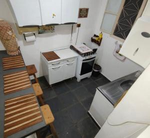 Casa Completa no Centro de Rio das Flores Em Frente Praça Coronel Sucena Com 3 Camas e Ar condicionado