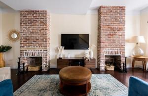 East Park Bungalow by Lucky Savannah