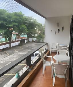 Apê em Itaúna 50m da praia com Estacionamento Melhor Localização