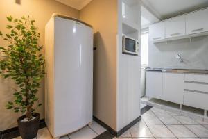 CLR81 - Calçadão, 1 Dorm Climatizado, Garagem