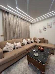 Evoke suites emerald