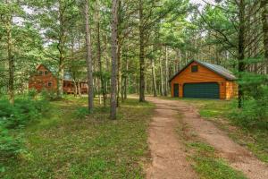 Whispering Pines & Shouting Rocks