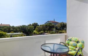 1 Bedroom Nice Apartment In Banjol