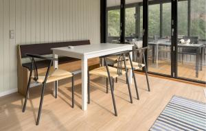 3 Bedroom Stunning Home In Grenaa