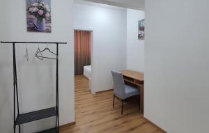 2 Bedroom Awesome Apartment In Fazana