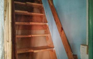 2 Bedroom Stunning Apartment In La Grand-Combe