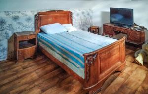 2 Bedroom Stunning Apartment In La Grand-Combe