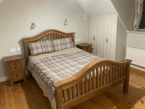 Horse and Jockey Lodge