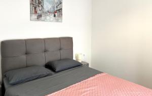 1 Bedroom Lovely Apartment In Krusevo