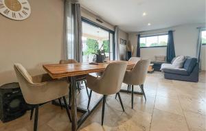 Lovely Home In St-Genies-De-Comolas