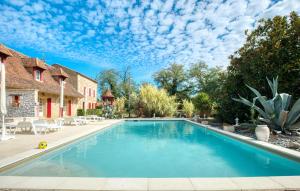 Charmante Maison Avec Piscine