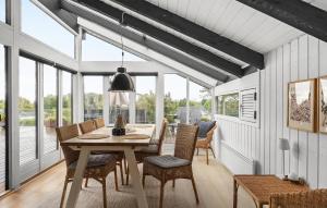 2 Bedroom Nice Home In Hejls