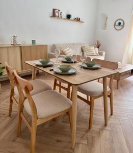 À Deux Pas du Palais