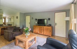 Stunning Home In Erm With Sauna