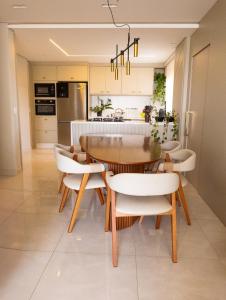 Apartamento Alto Padrão com Vista Para o Lago