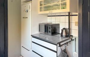 Nice Home In Skærbæk With Wifi