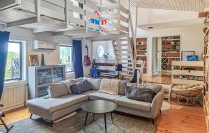 Amazing Home In Köpmannebro